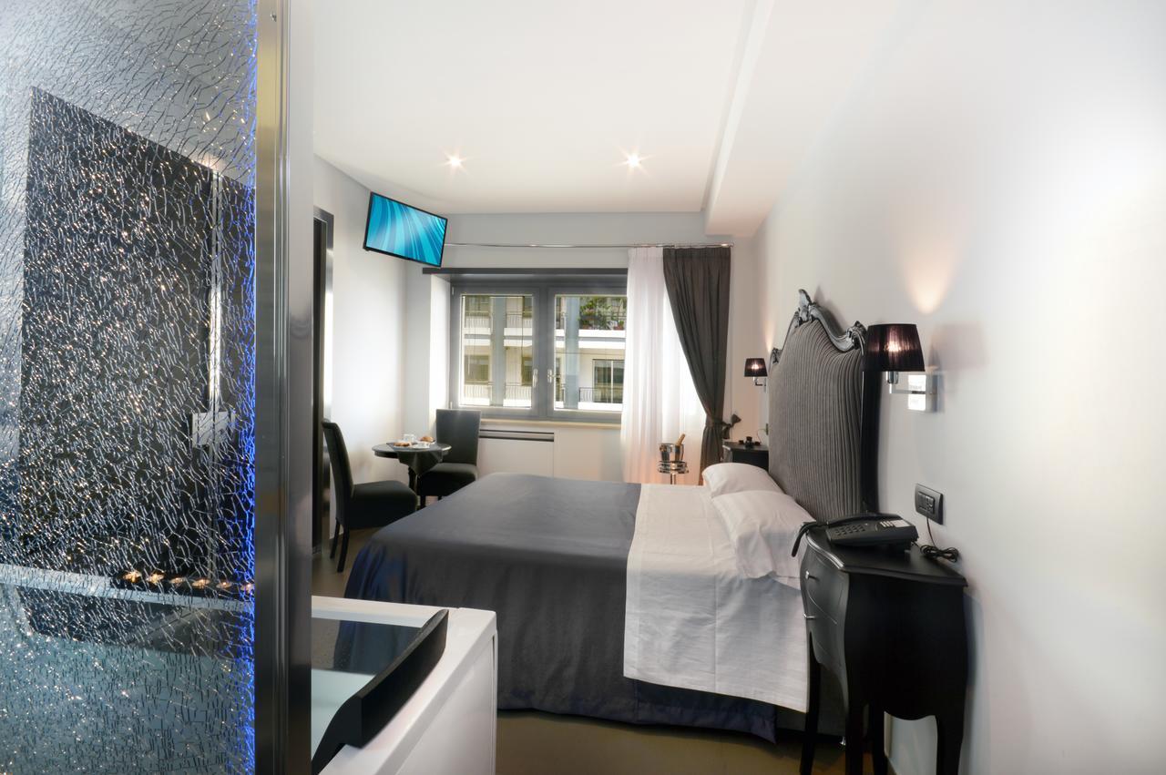 Barbarella Suite Неаполь Экстерьер фото