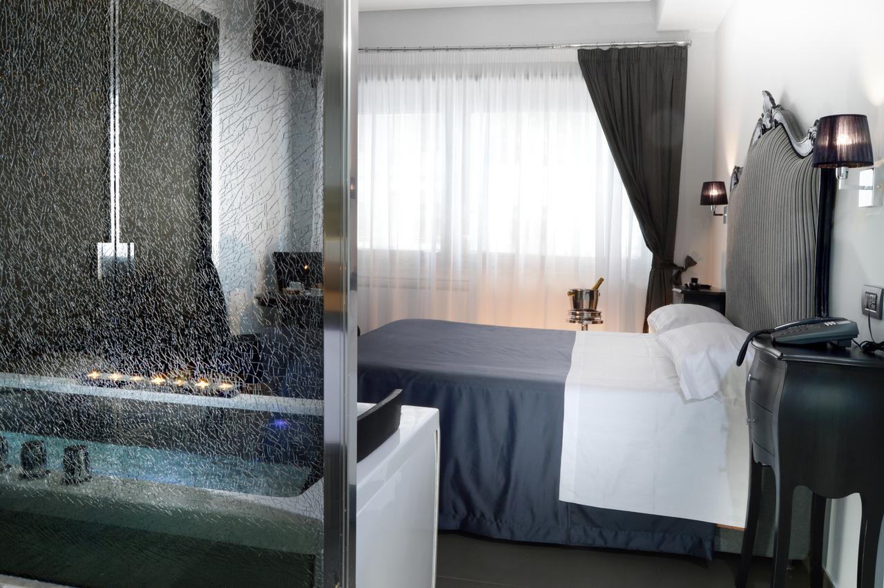 Barbarella Suite Неаполь Экстерьер фото